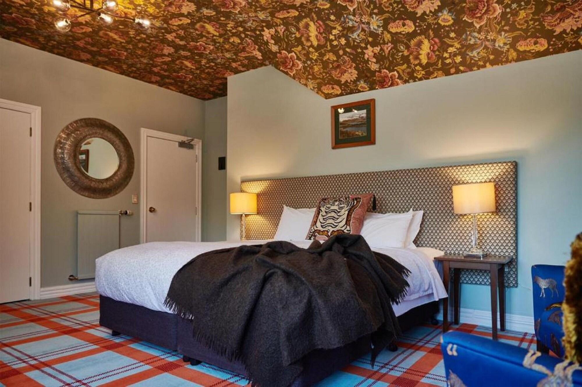 The Dairy Private Hotel By Naumi Hotels Куийнстаун Екстериор снимка